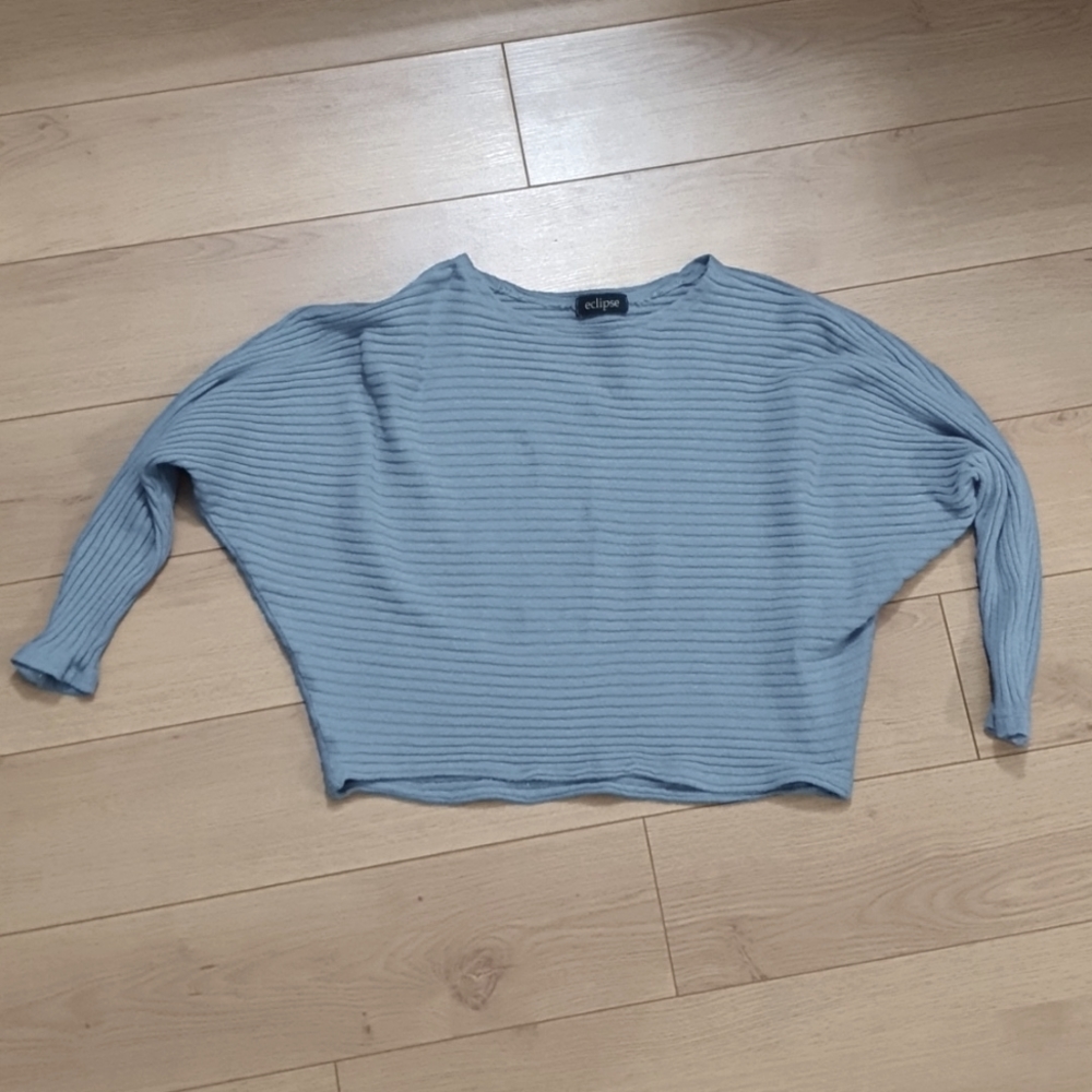 Blue ribbed crop sweater